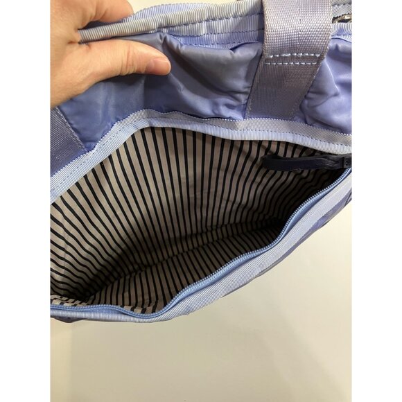 Lululemon Lavender Women's Gym Bag Large 18" FLAWED READ - Picture 8 of 12